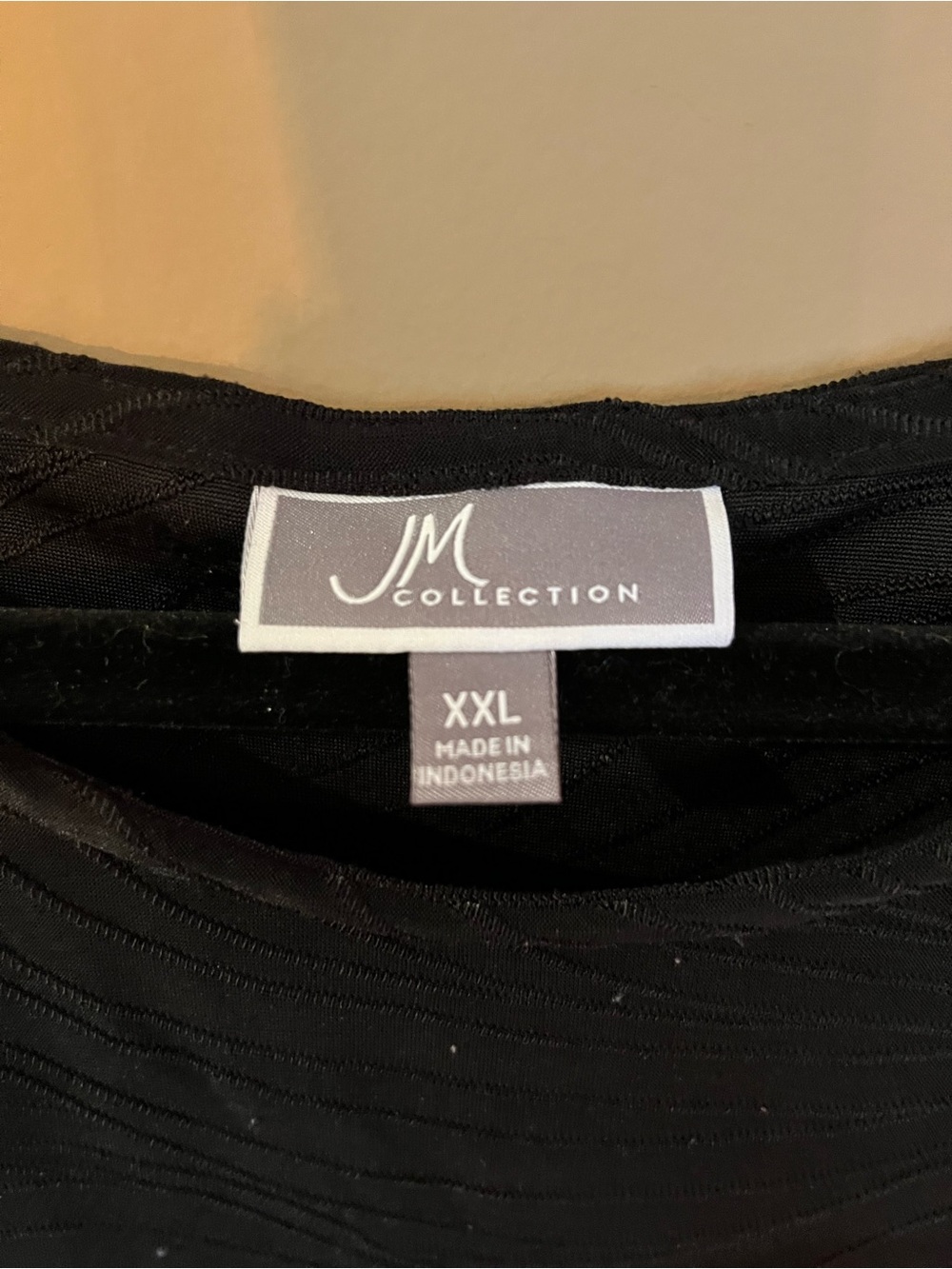 JM Collection Black Textured Wave Tunic - Picture 2 of 3
